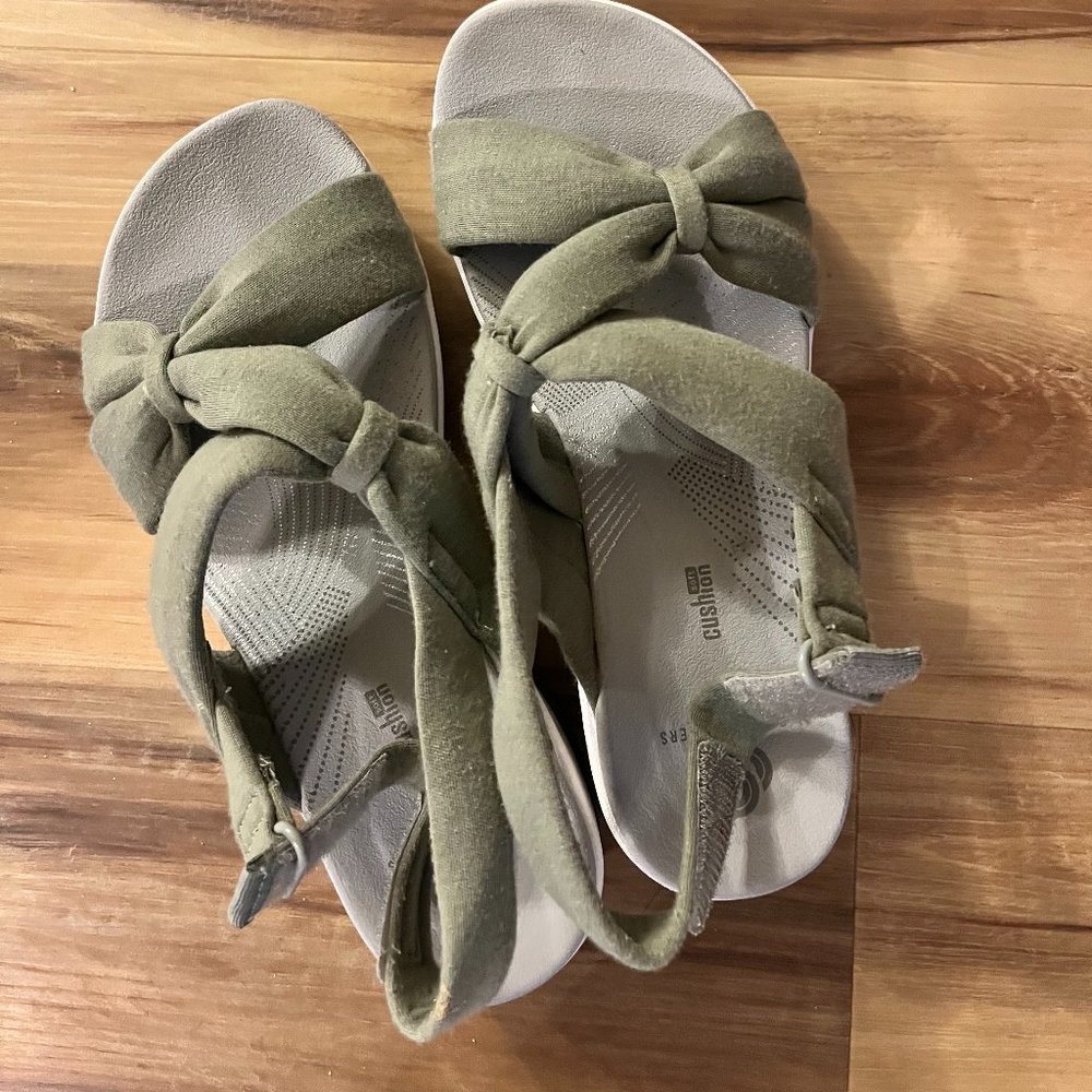 Clarks Cloudsteppers Arla Primrose Sandals - Size 6M